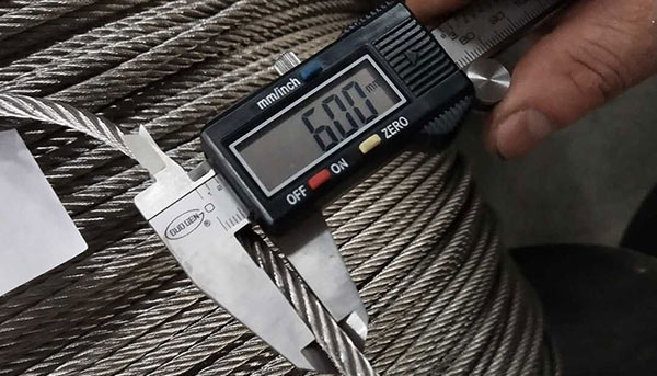 鋼卷吊帶平時(shí)如何維護(hù)？How to maintain the steel coil sling?